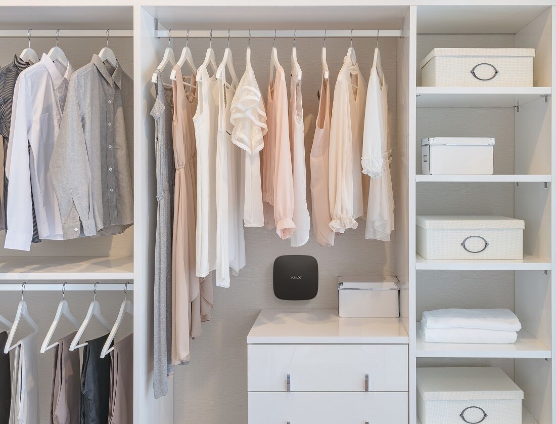 Hub 2 (4G) Jeweller Schwarz