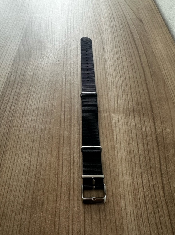 ax-eps-band-b.png Armband Schwarz für Funk Notfallknopf