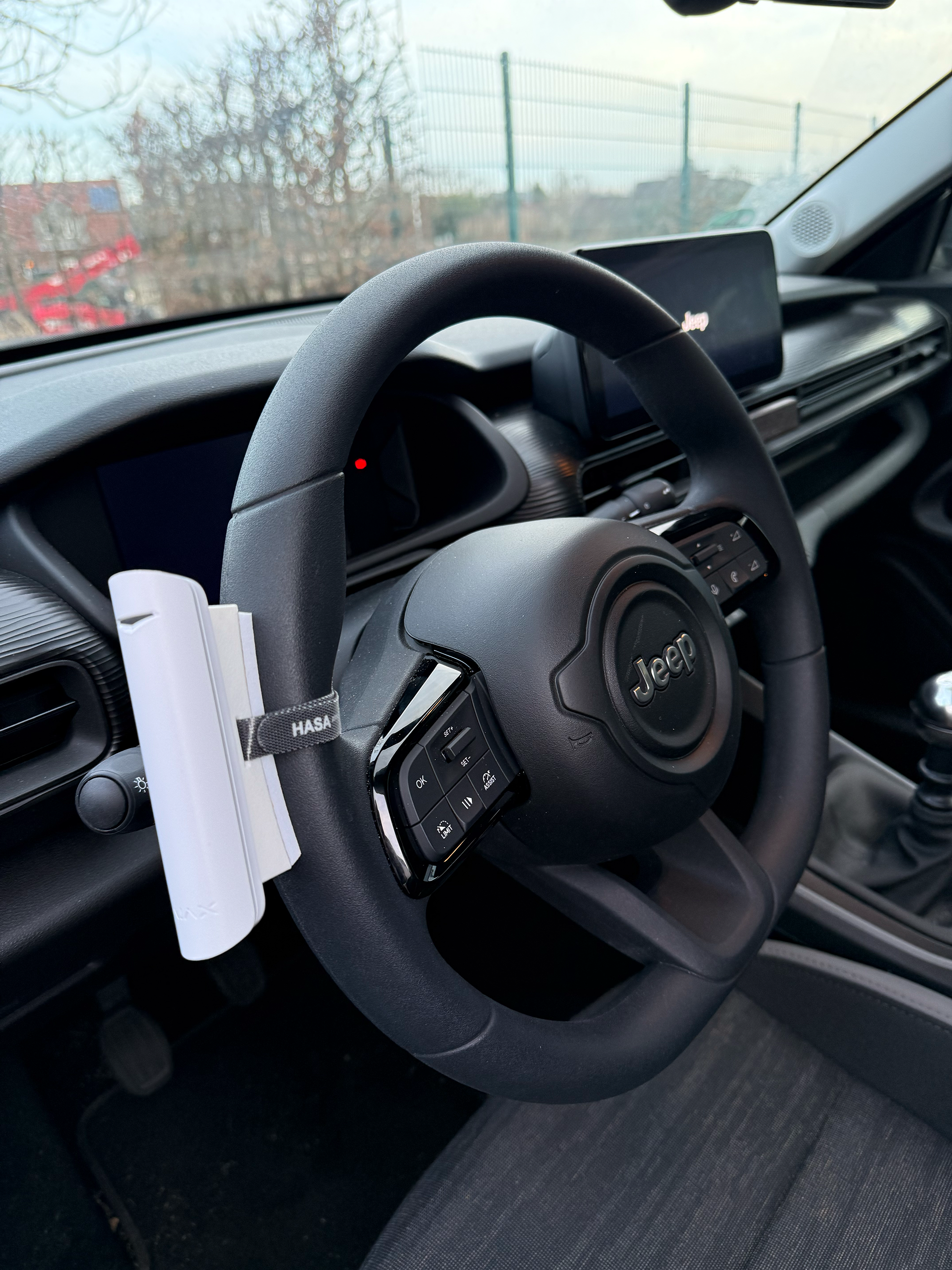 EPS Ajax Car Holder Weiß Detailansicht Bild 8 | EPS